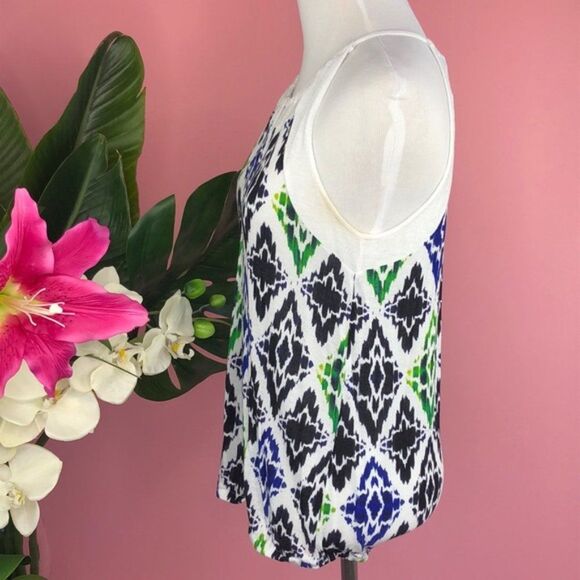 Ann Taylor White Multi IKat Printed Keyhole Top - Picture 4 of 8